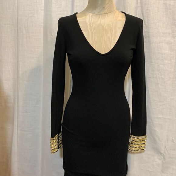 XTAREN Size medium elegant body con dress.  Very stretchy - Picture 2 of 14